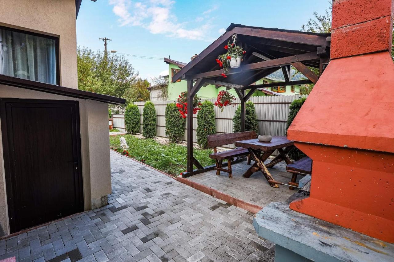 Casa Andy Busteni